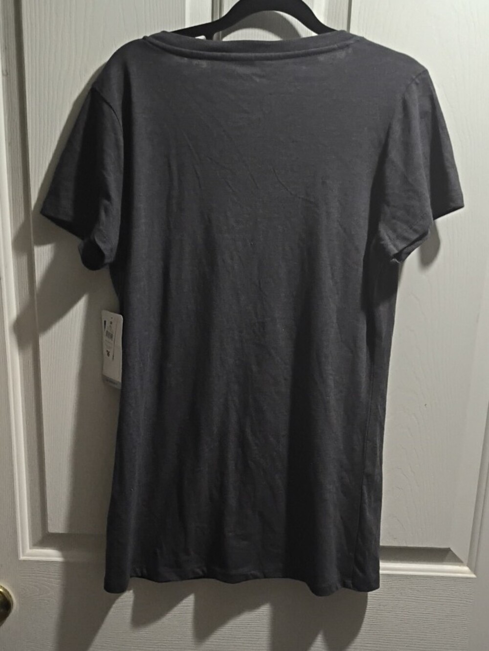 Comfort Colors Wildcats V-Neck Tee - Black with Blue Logo - Picture 3 of 3